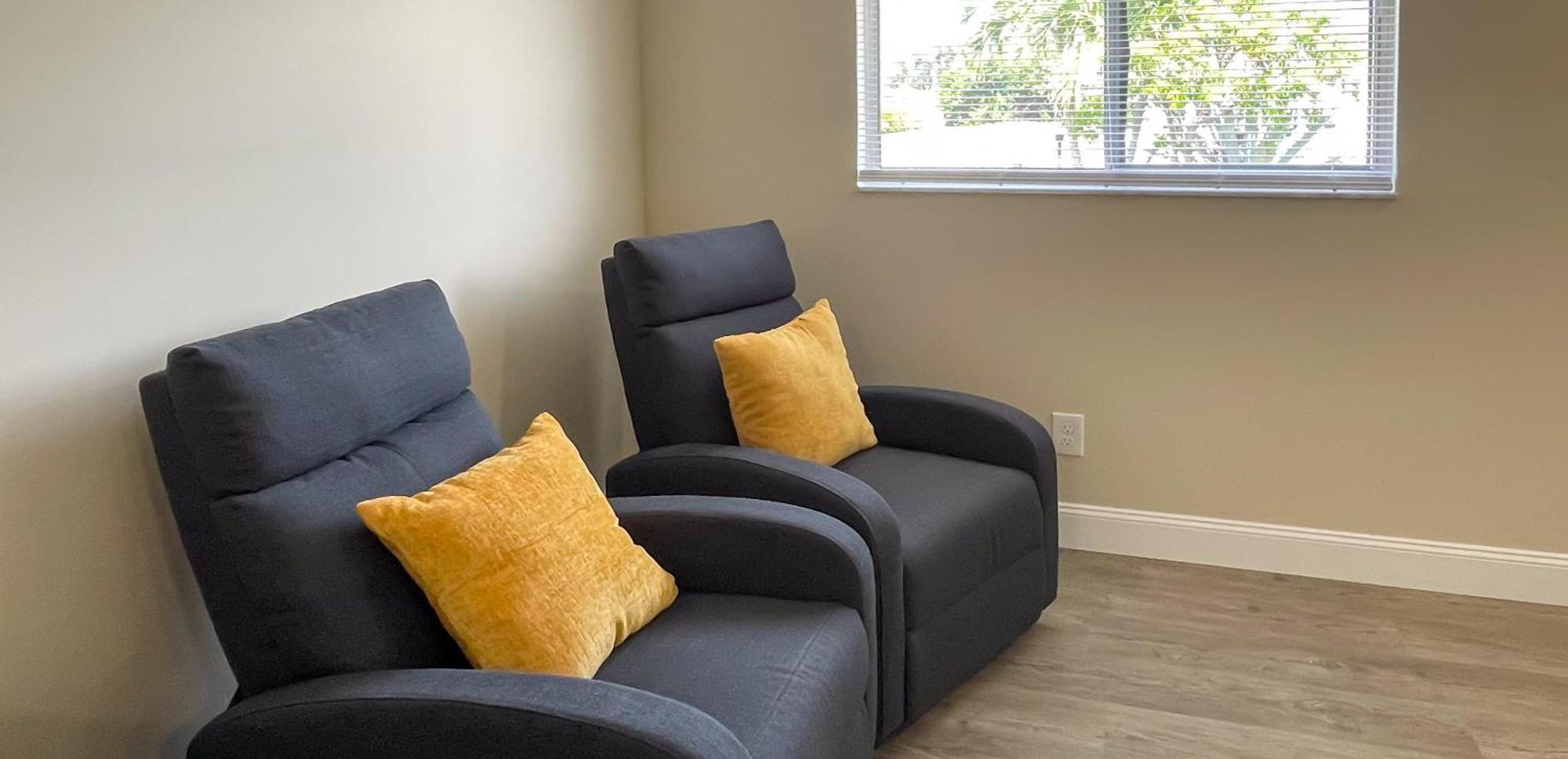 Lazy Cuckoo Inn - Sleek And Stylish Studio Apartments 迈尔斯堡海滩 外观 照片